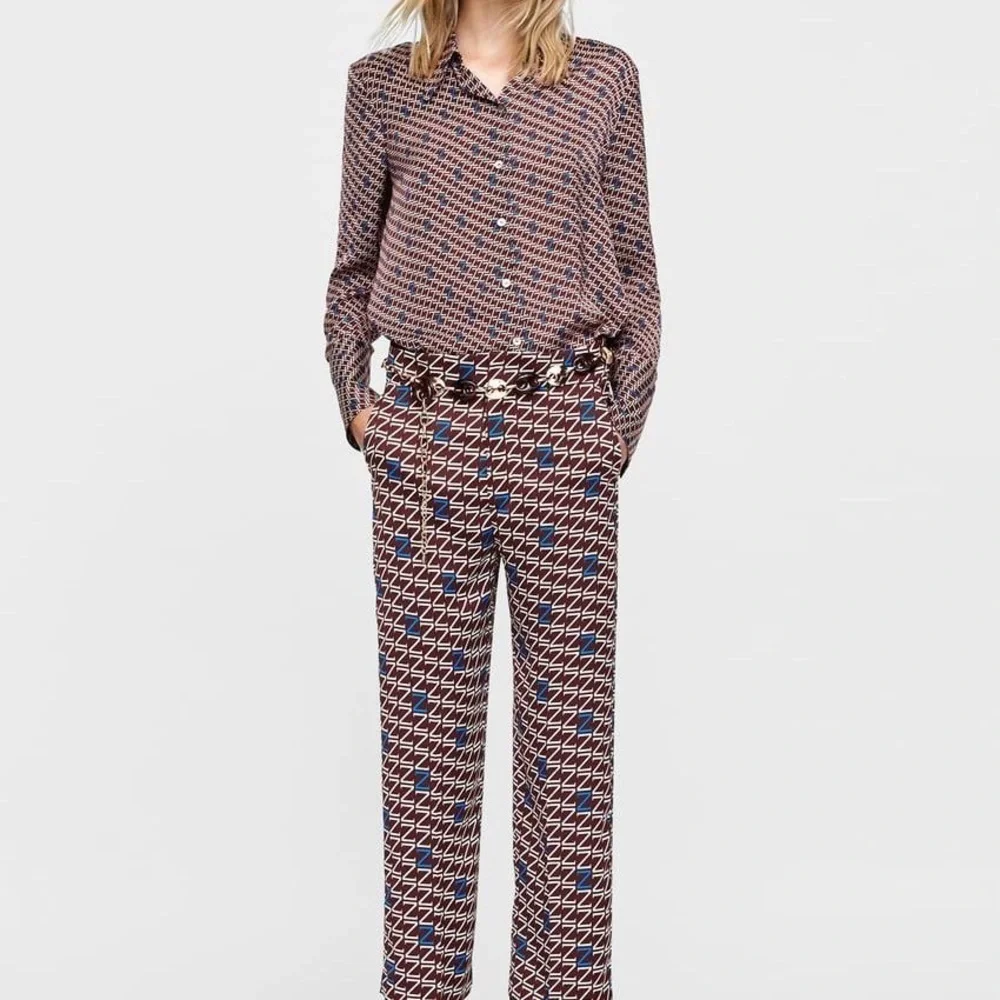 NWT ZARA All Over Z Logo Cropped Pants size L